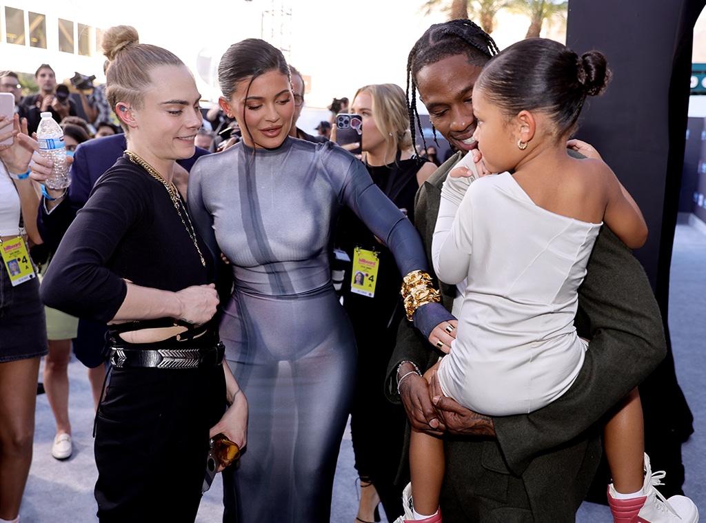 Proof Cara Delevingne Had the Most Fun at the Billboard Music Awards - E!  Online