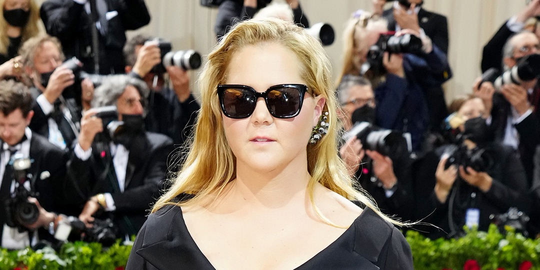 Inside Amy Schumer Is Officially Back and Already Has a Premiere Date - E! Online.jpg
