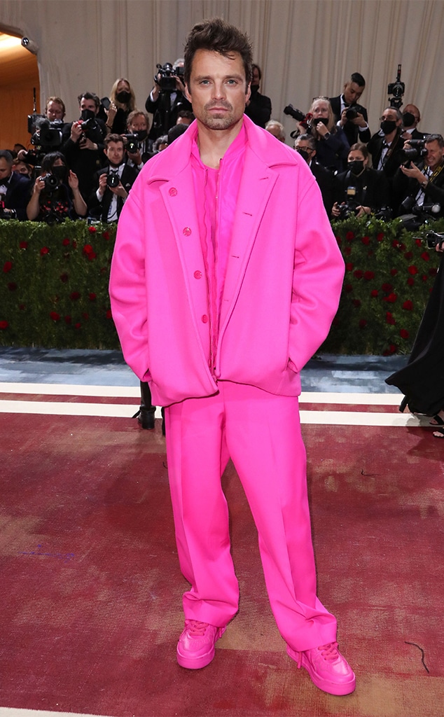 Sebastian Stan Ditches Tommy Lee For Incredible Hot Pink Met Gala Look - E! Online
