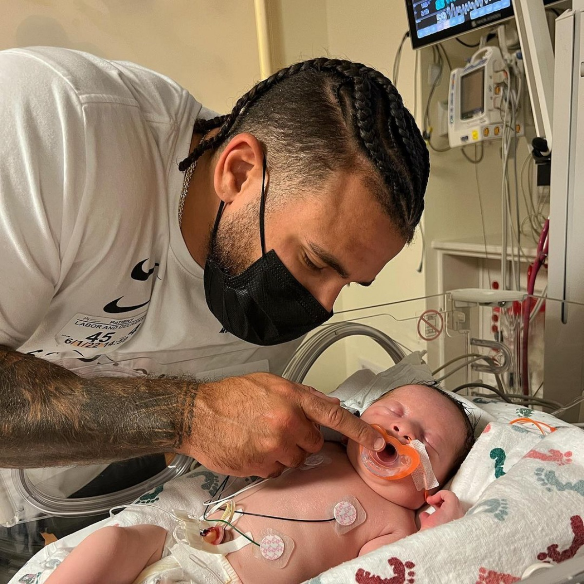 Cory Wharton and Taylor Selfridge Bring Baby Girl Home After Surgery
