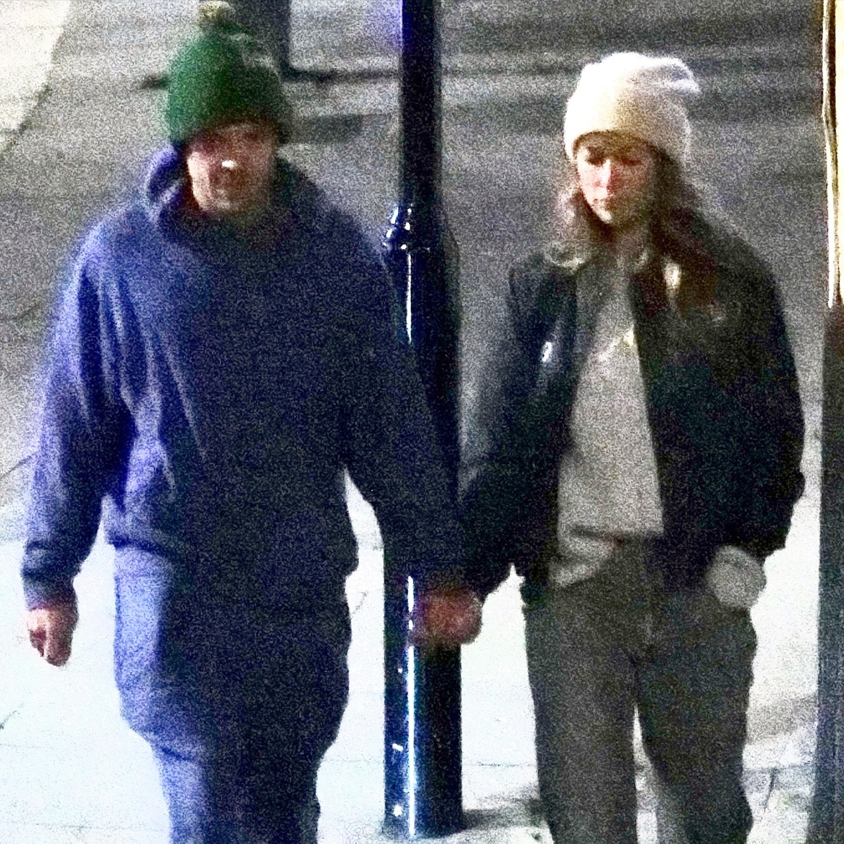 Harry Styles and Olivia Wilde Step Out Hand-in-Hand for London Stroll