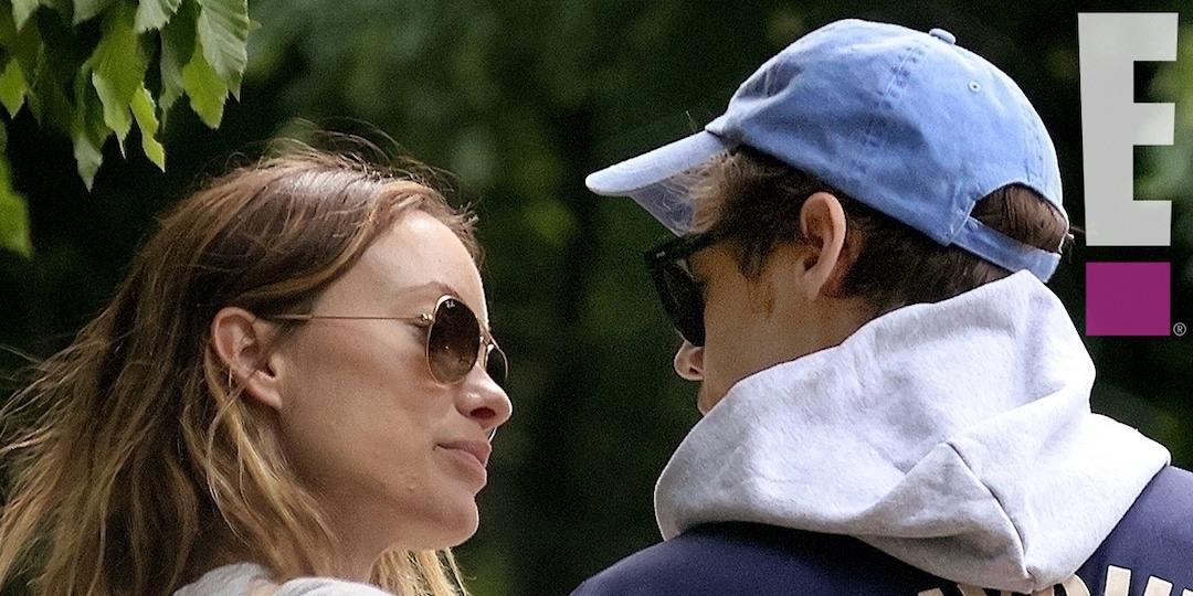 Harry Styles Proves He Adores Olivia Wilde With Sweet PDA - E! Online.jpg