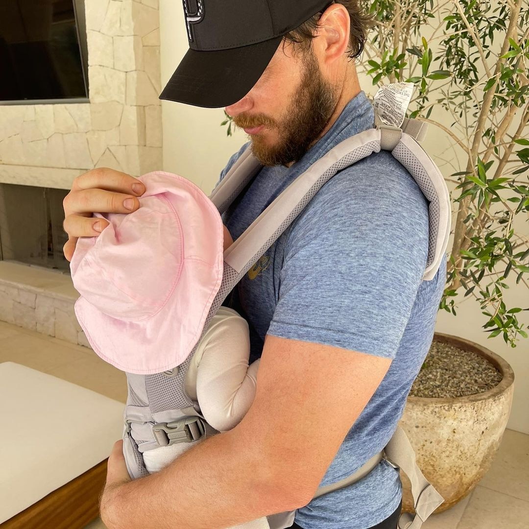 Katherine Schwarzenegger comparte lo que la hija "exige" de Chris Pratt