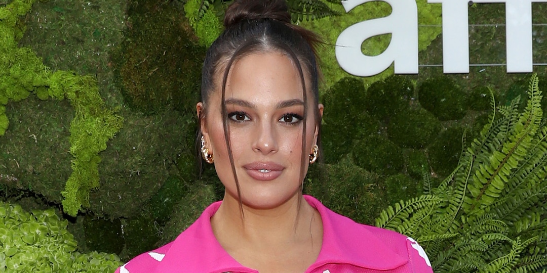 Ashley Graham Admits She Thought Her Twins Were Going to Be "More Into Each Other" - E! Online.jpg