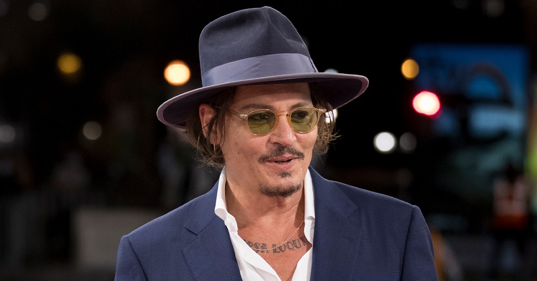 Johnny Depp Reuniting With Band for Tour After Amber Heard Trial thumbnail