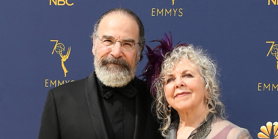Real-Life Couple Mandy Patinkin and Kathryn Grody Are Getting Their Own Show Seasoned - E! Online.jpg