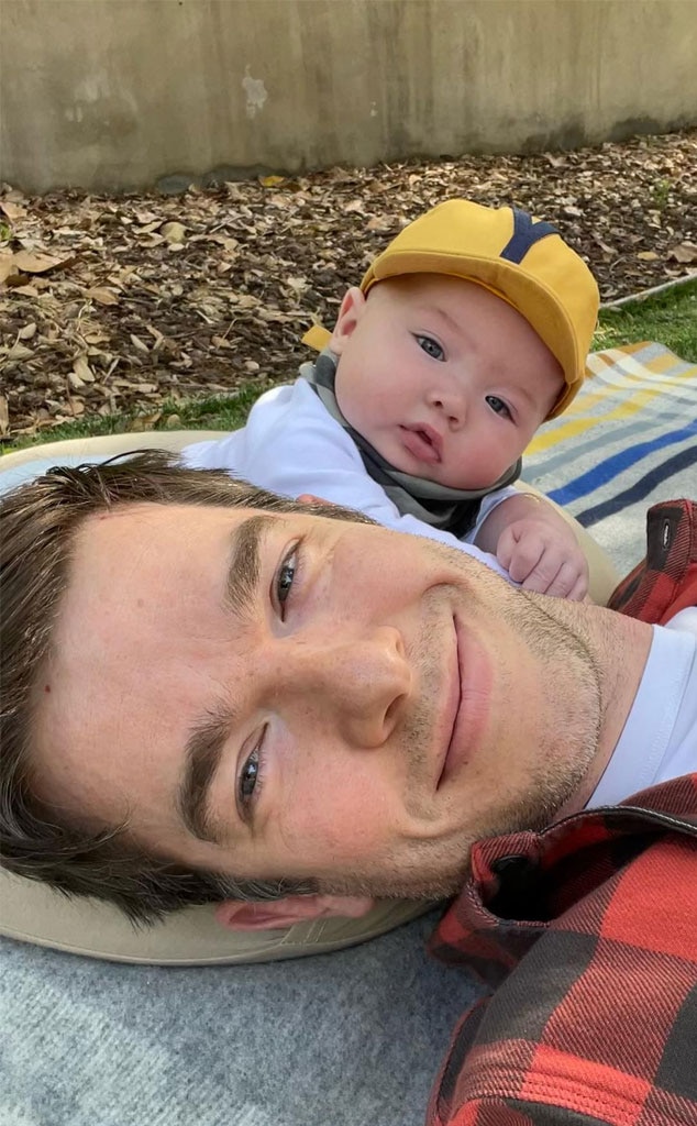 Cómo ha cambiado la vida de John Mulaney desde que se convirtió en padre