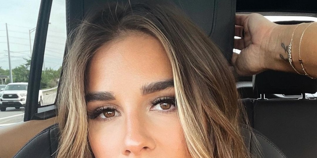 Jessie James Decker Shares Struggle With Body Image and Depression in Candid Post - E! Online.jpg