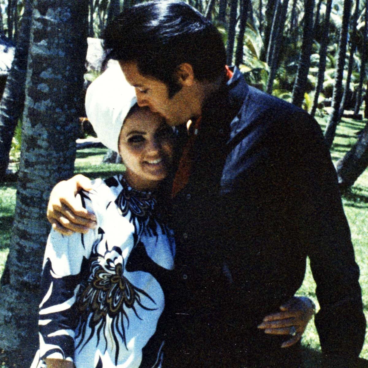 Elvis Presley, Priscilla Presley, 1968