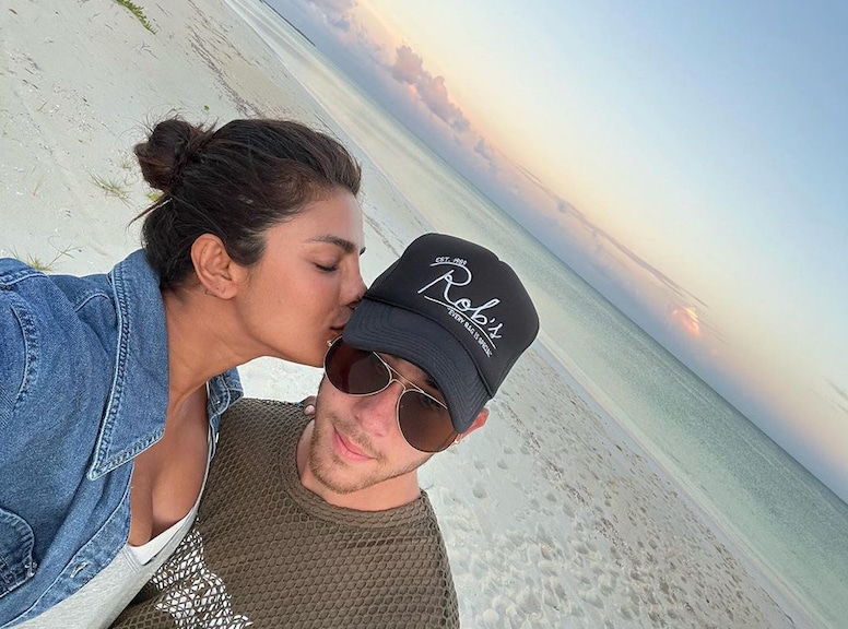 Priyanka Chopra, Nick Jonas, Vacation