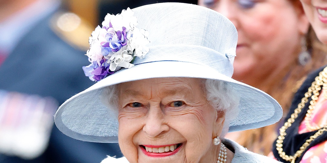 We Bet These New Photos of Queen Elizabeth II Will Leave You Smiling - E! Online.jpg