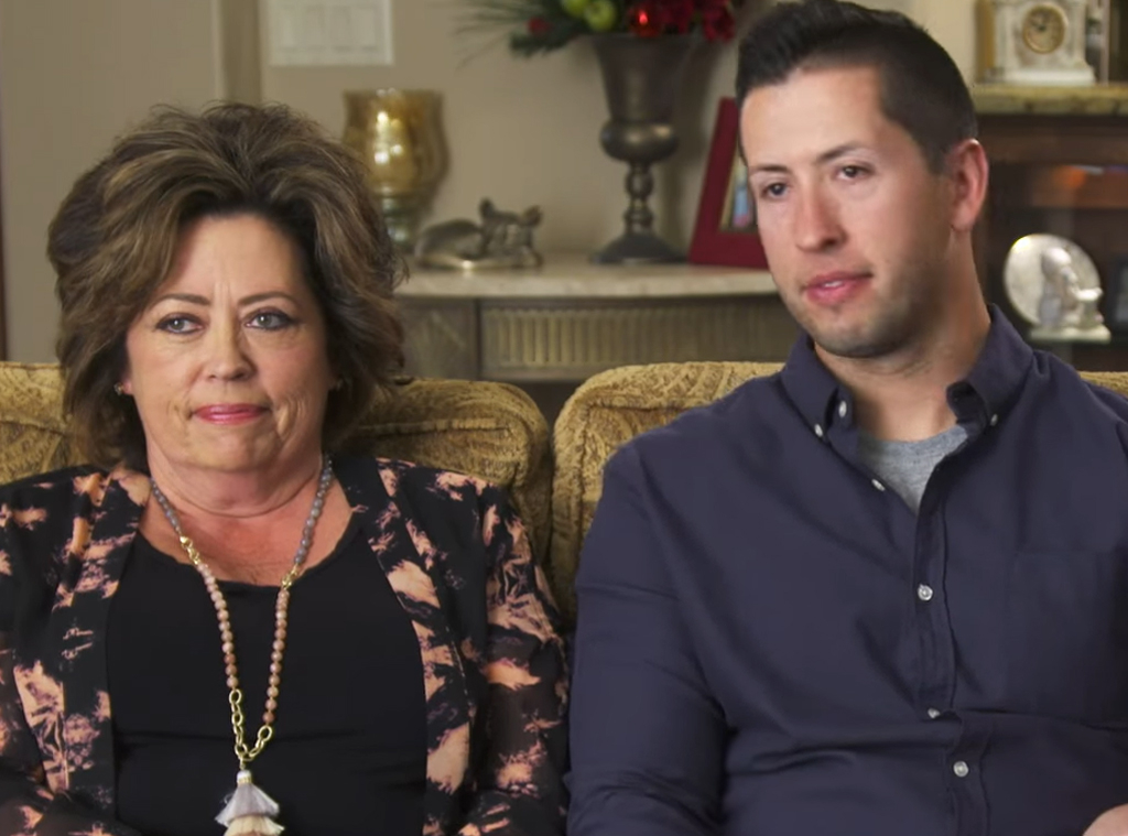 I Love a Mama's Boy Preview: See Matt's Girlfriend Meet His Mom - E! Online