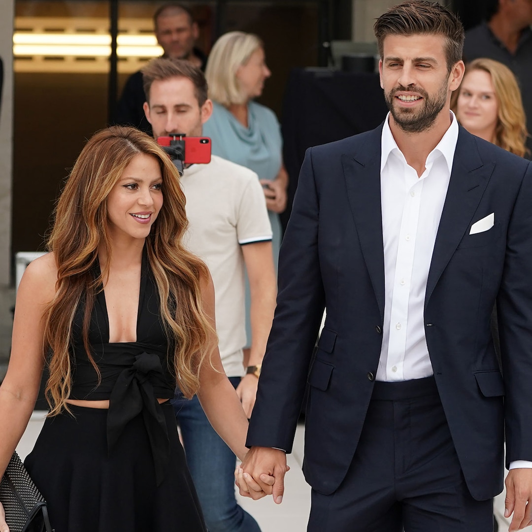 Photos from Shakira & Gerard Piqué: Romance Rewind