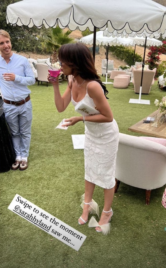 Photos from Inside Sarah Hyland s Bridal Shower Before Wells Adams