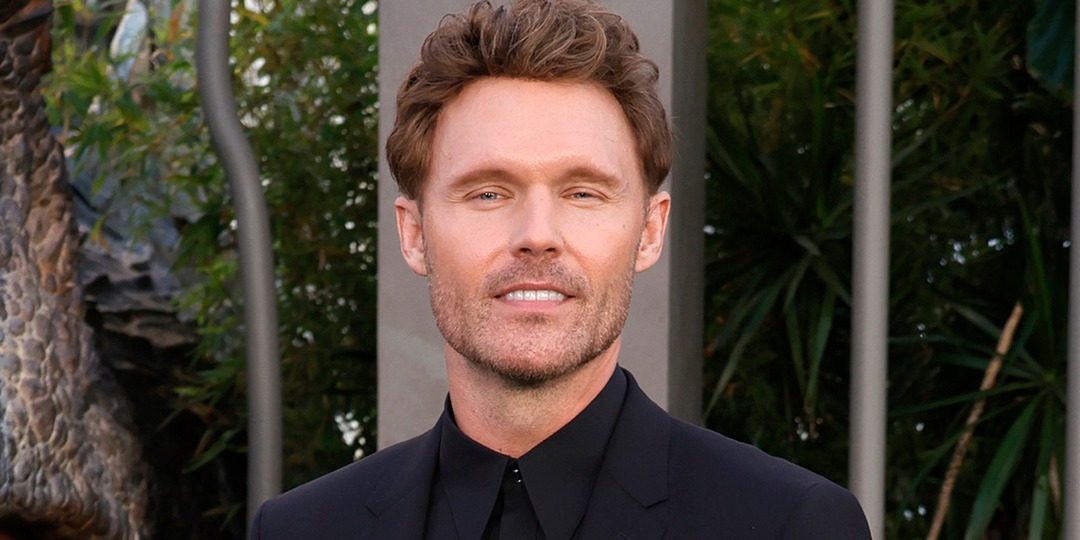 You Have to See the Wild Raptor Claw Crocs Scott Haze Wore to the Jurassic World Dominion Premiere - E! Online.jpg
