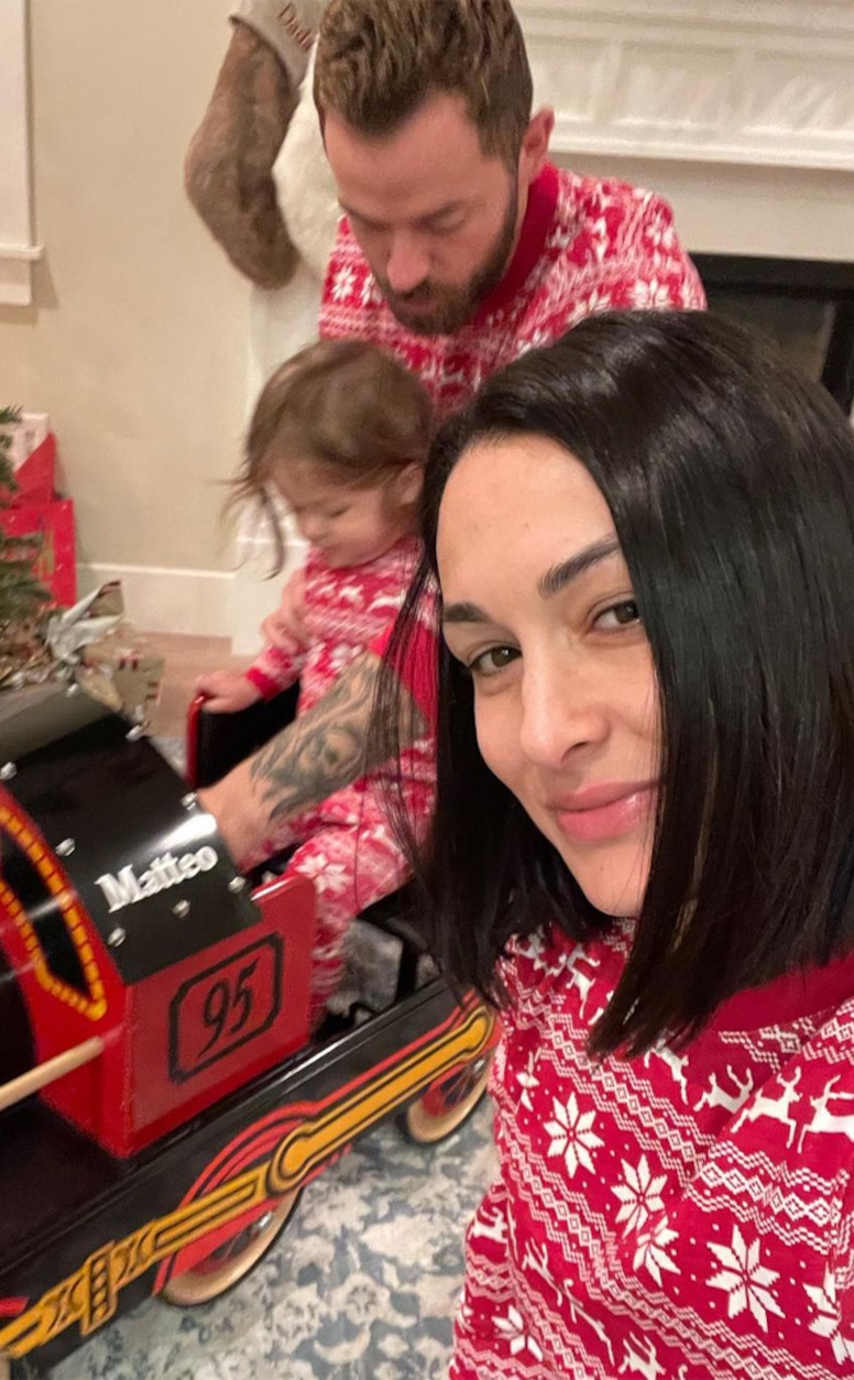 Artem Chigvintsev, Matteo Artemovich Chigvintsev, Nikki Bella, Instagram