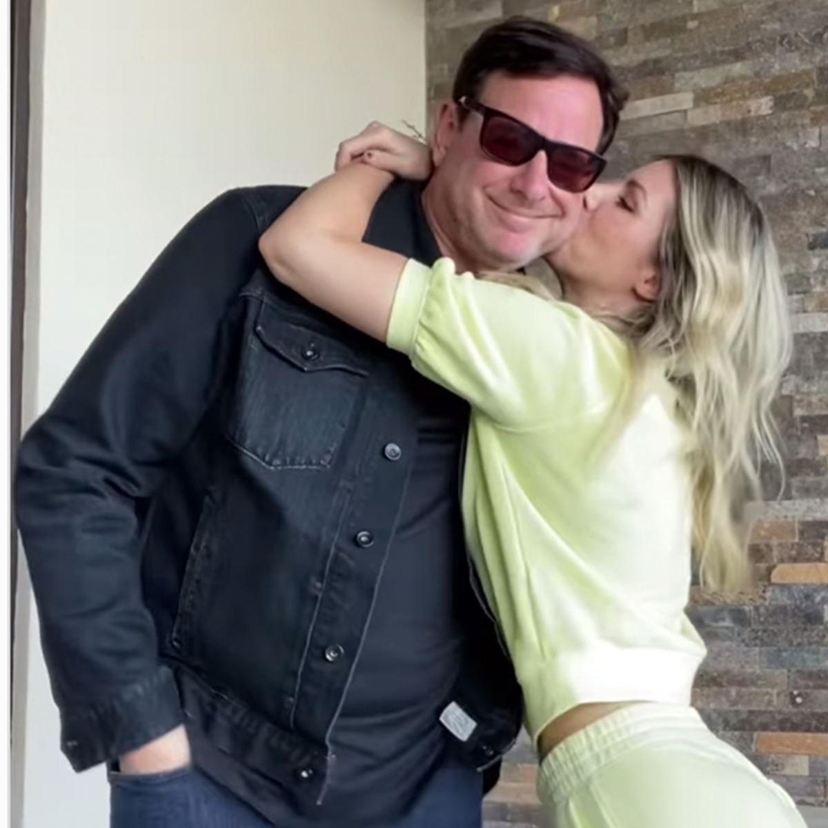 Kelly Rizzo Reflects on Braving World 6 Months After Bob Saget's Death