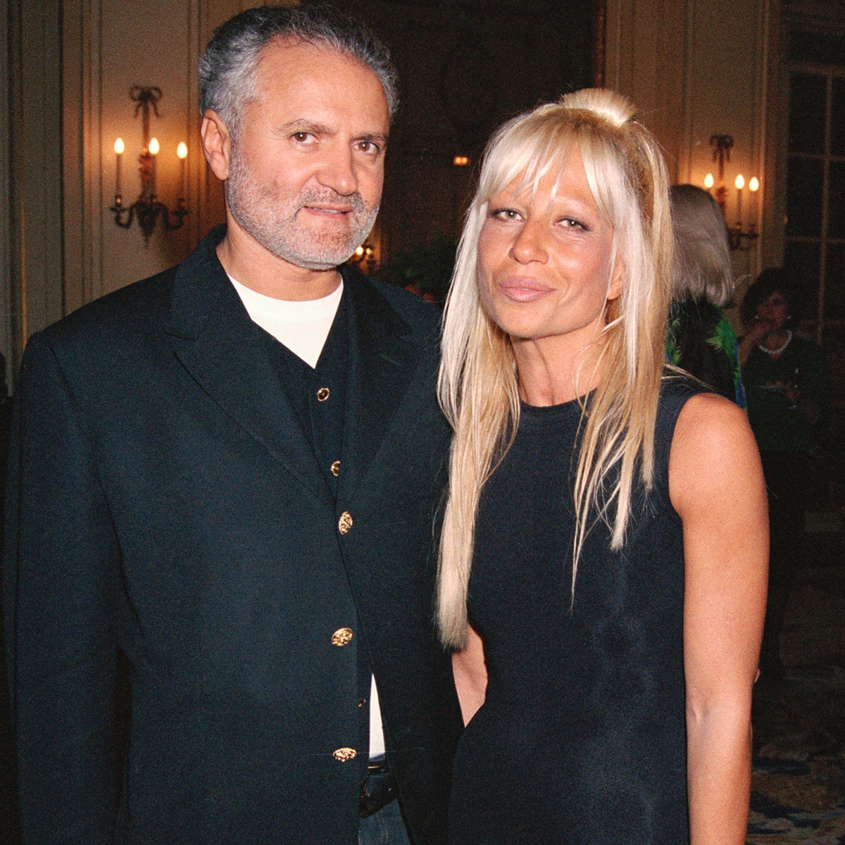 How did Gianni Versace become a legend?