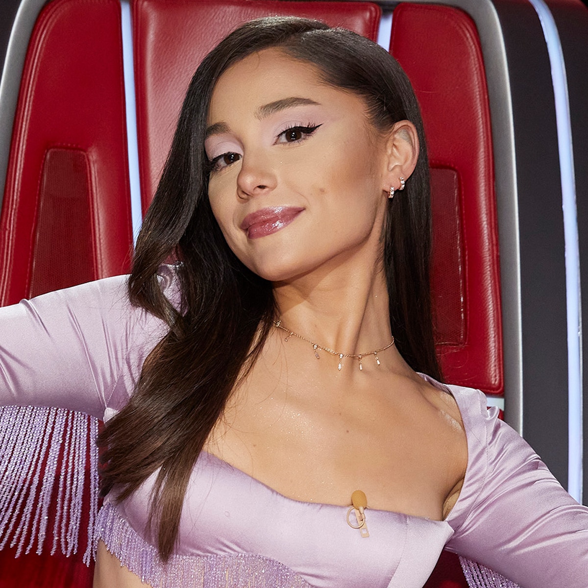 VMAs 2020 Ariana Grande Ditched Iconic Ponytail for Ombré Pigtails