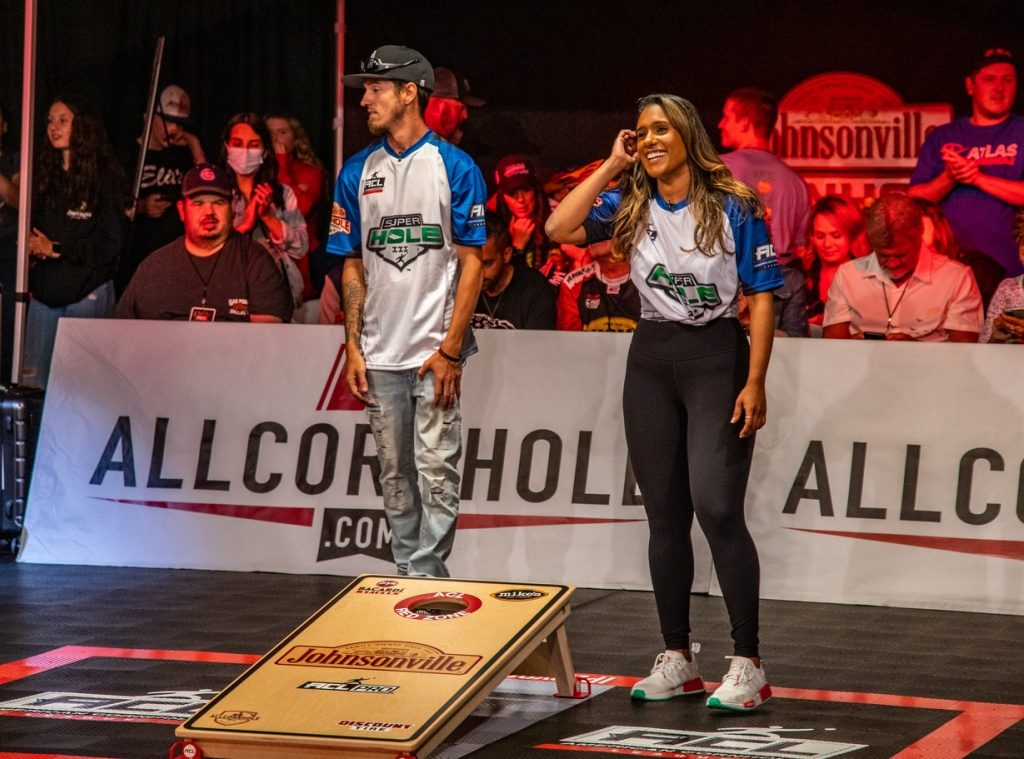 jay cutler cornhole