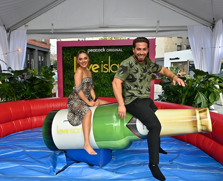 Cely Vasquez, Kem Cetinay