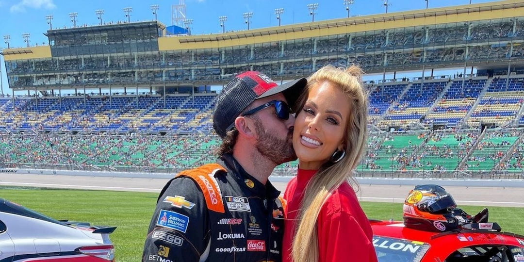 Allow NASCAR Driver Austin Dillon and Wife Whitney's Family to Race Into Your Hearts - E! Online.jpg