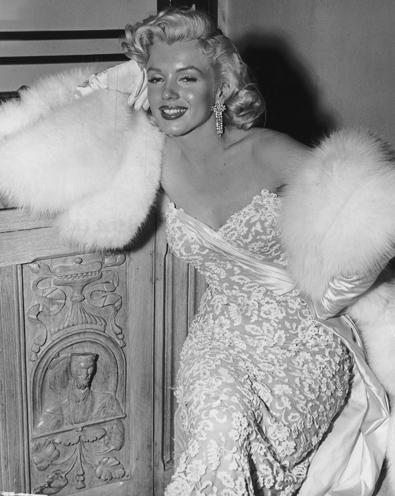 Marilyn Monroe's Most Iconic Fashion Looks Marilyn Monroe's Most Iconic Fashion Looks
