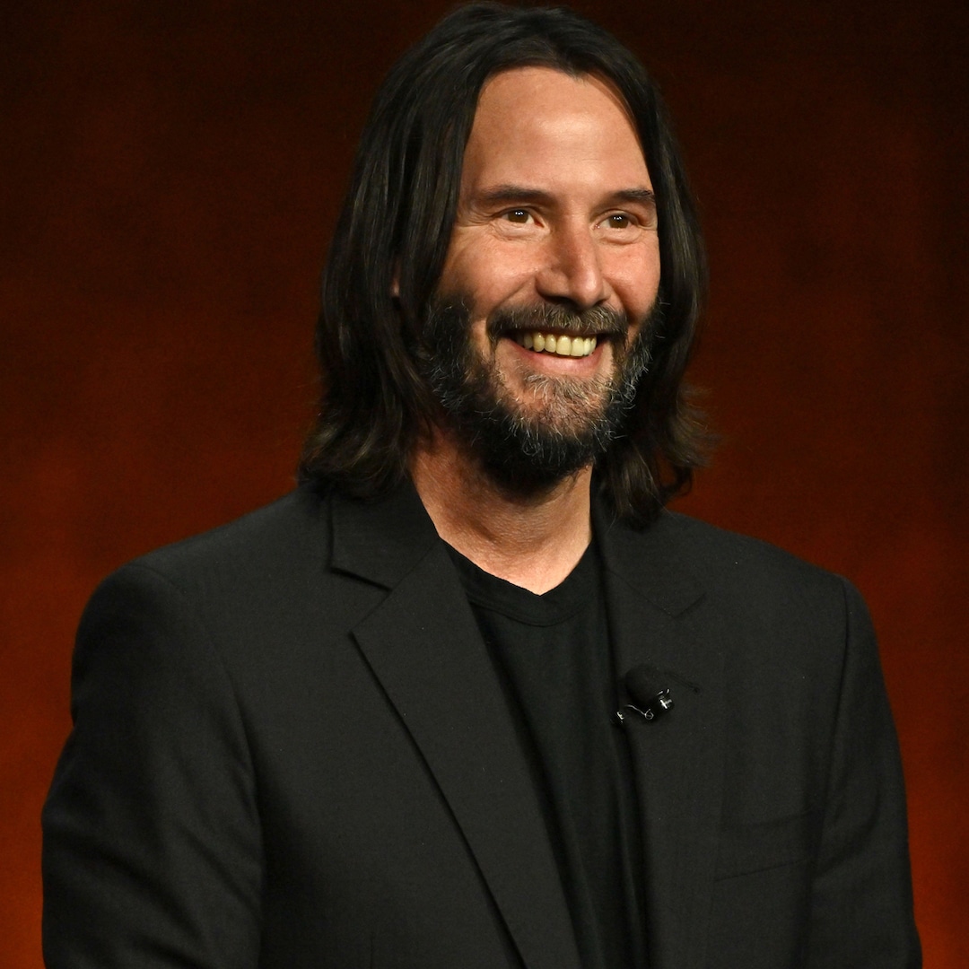 Keanu Reeves' Airport Encounter With a Young Fan Will Warm Your Heart