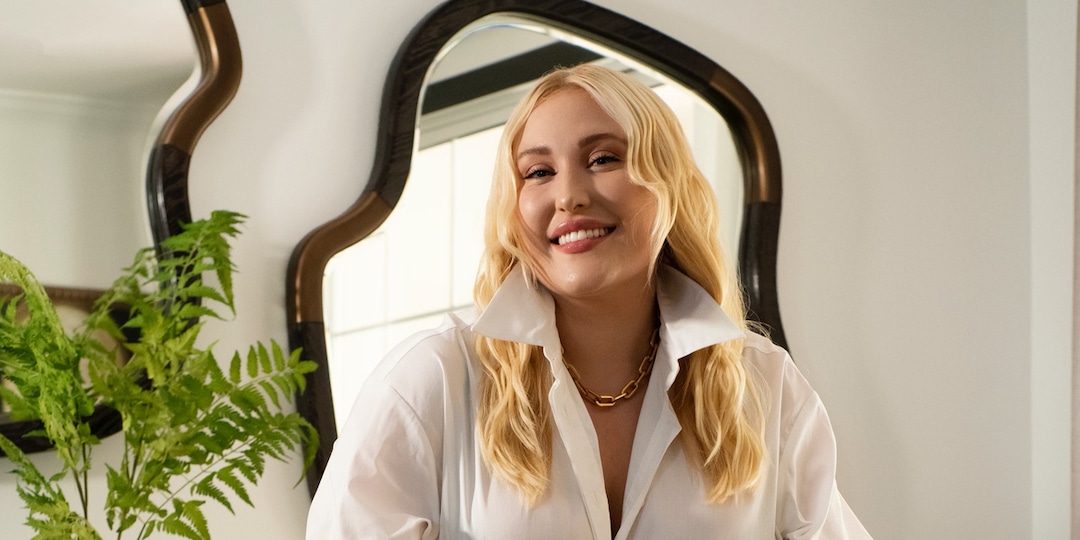 How Hayley Hasselhoff Wants to Re-Write How We Love Our Body - E! Online.jpg