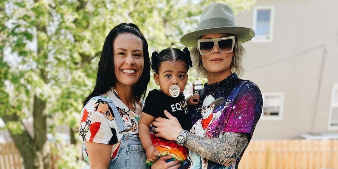 Soccer Stars Ali Krieger and Ashlyn Harris Have Adopted a Baby Boy - E! Online.jpg