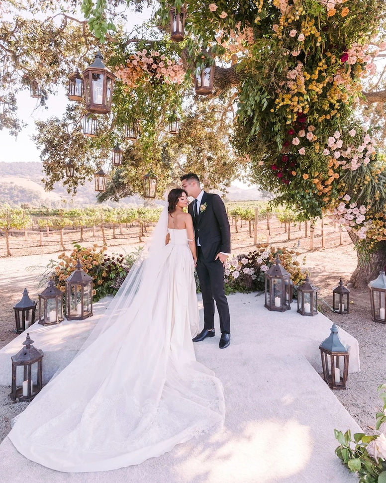 Sarah Hyland Wedding