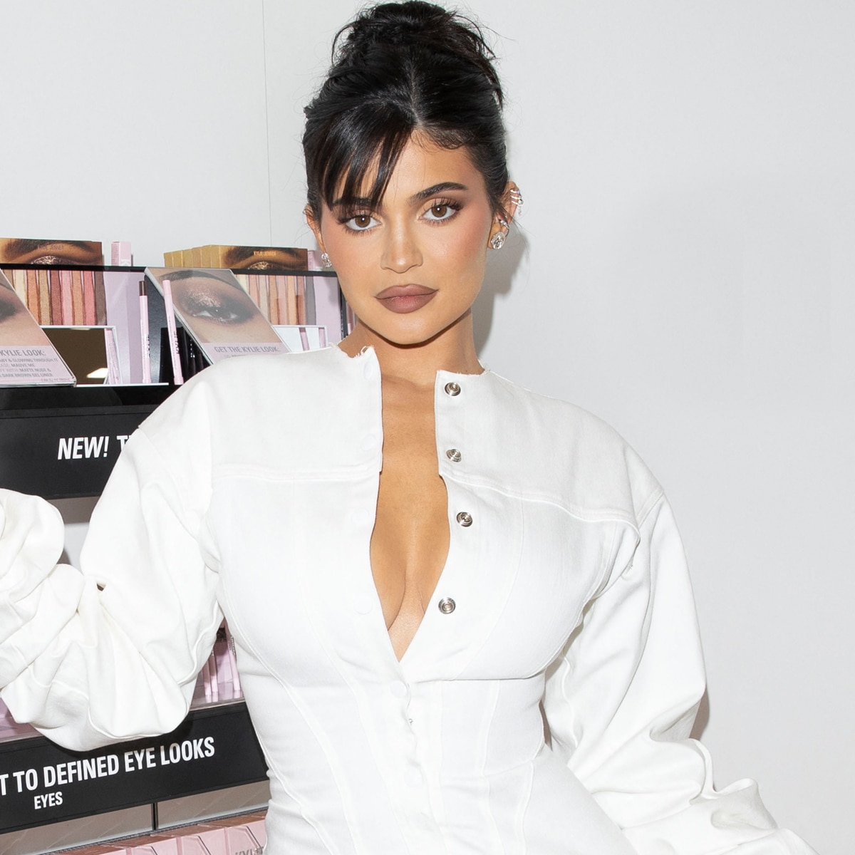 Kylie Jenner tries out puddle pantsthe new jeans you need to know about   Vogue India