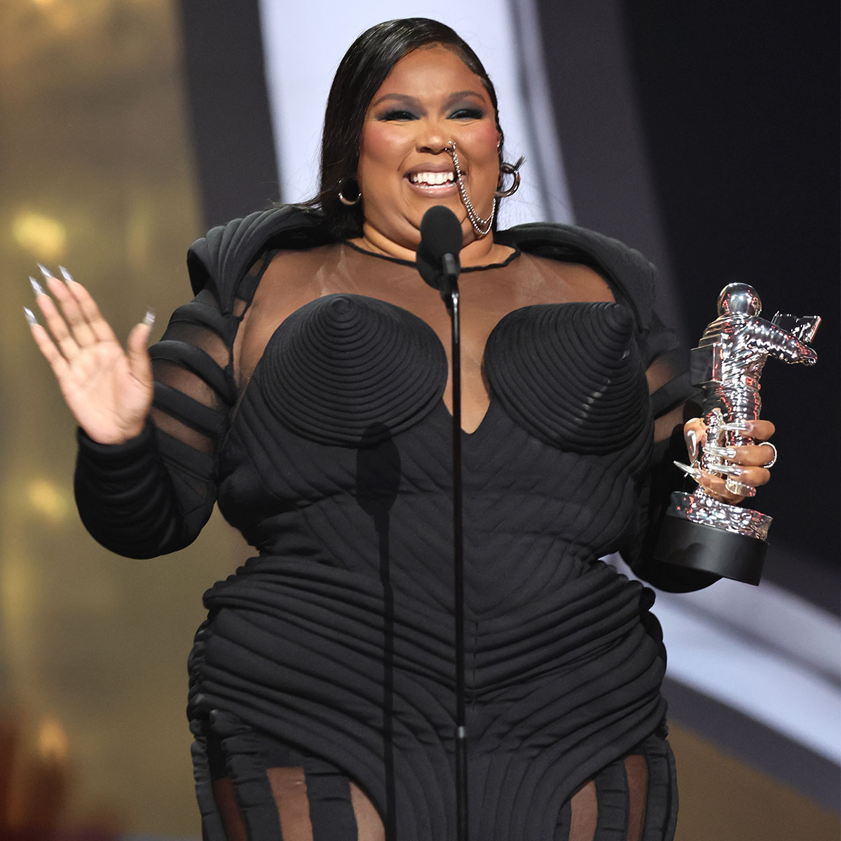 Lizzo Addresses Her Haters While Accepting Award at 2022 MTV VMAs