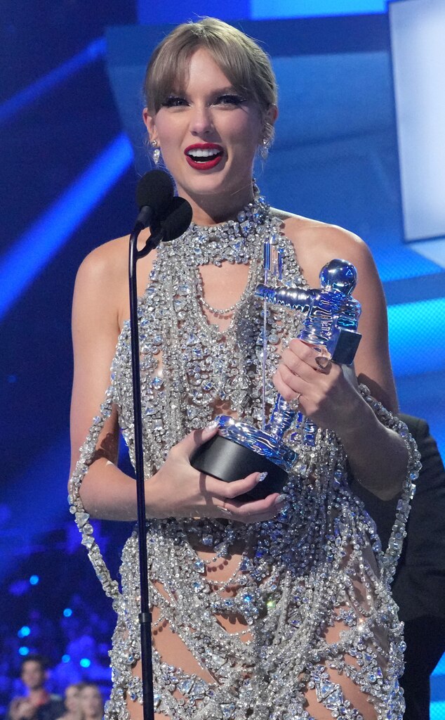 All the Details on Taylor Swift's Upcoming Album Midnights