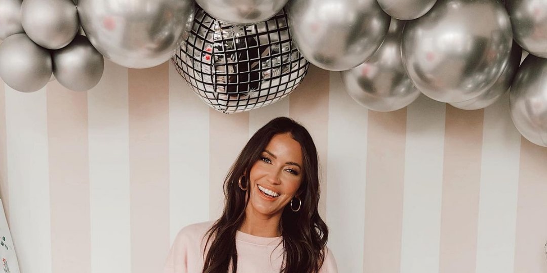 Kaitlyn Bristowe's Wedding Dress Tease Will Have You Begging for a First Look - E! Online.jpg