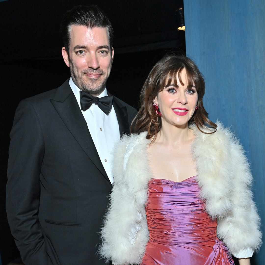 Zooey Deschanel and Jonathan Scott Celebrate 3 Years of Dating Zooey Deschanel and Jonathan Scott Celebrate 3 Years of Dating