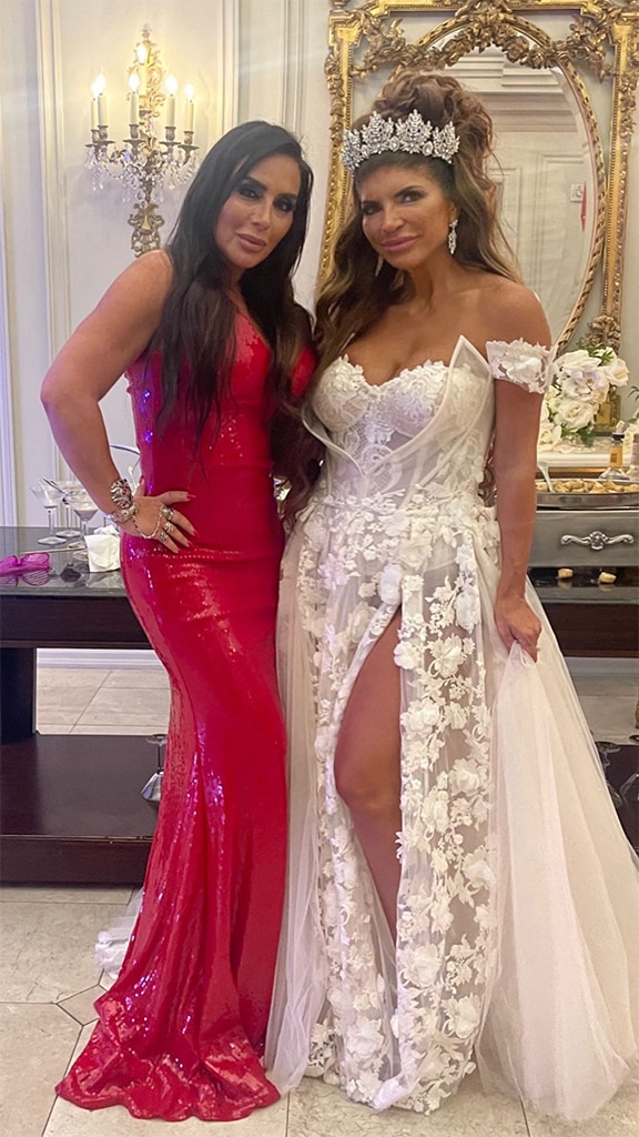 See Photos From Teresa Giudice s Glamorous Wedding to Luis Ruelas