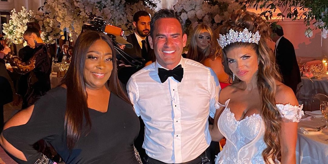 What It Was Really Like to Attend Teresa Giudice's Wedding to Luis Ruelas - E! Online.jpg