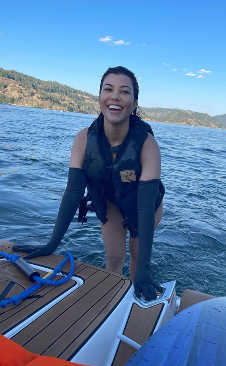 Kourtney Kardashian, Instagram