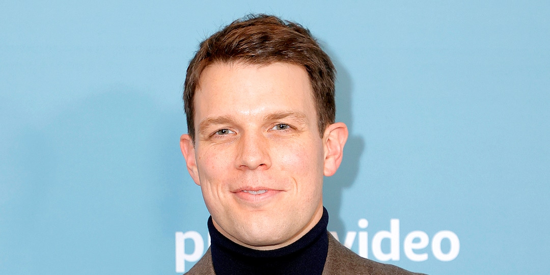 The White Lotus' Jake Lacy Transforms Into a Terrifying Kidnapper for Next TV Role - E! Online.jpg