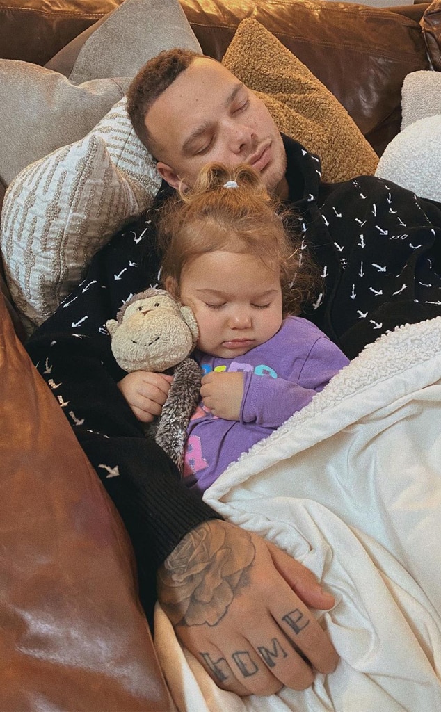 Los dulces momentos de papá de Kane Brown están garantizados para hacer que tu corazón cante