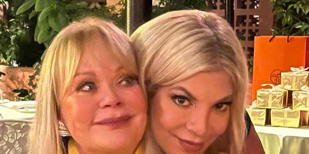Tori Spelling Enjoys Rare Outing With Mom Candy and Brother Randy - E! Online.jpg