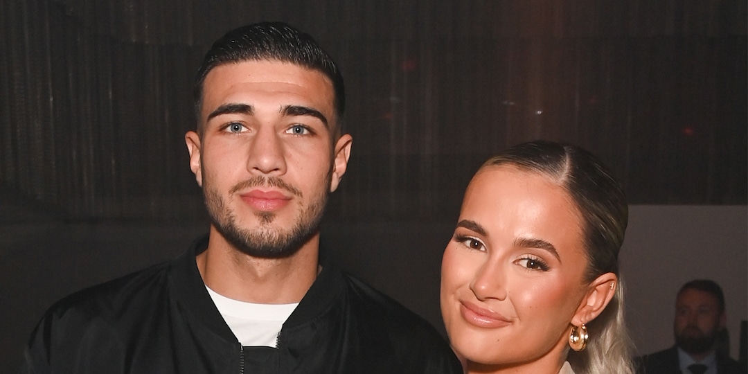 Love Island U.K.'s Molly-Mae Hague and Tommy Fury Expecting First Baby - E! Online.jpg