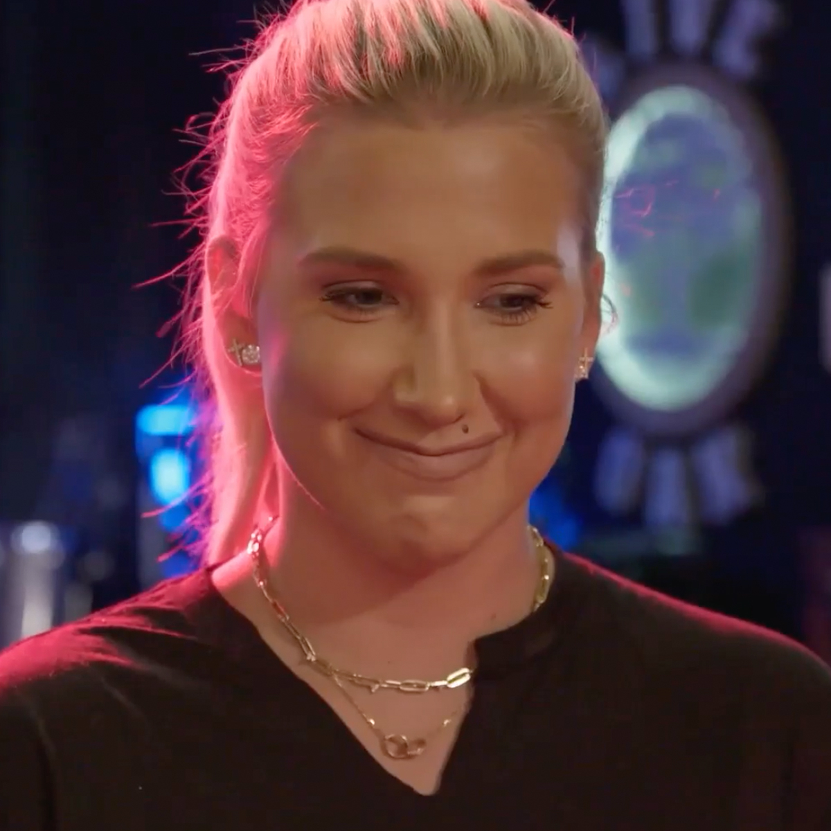 A Bartending Bet Results in Savannah Cleaning Up Vomit in Growing Up Chrisley Sneak Peek