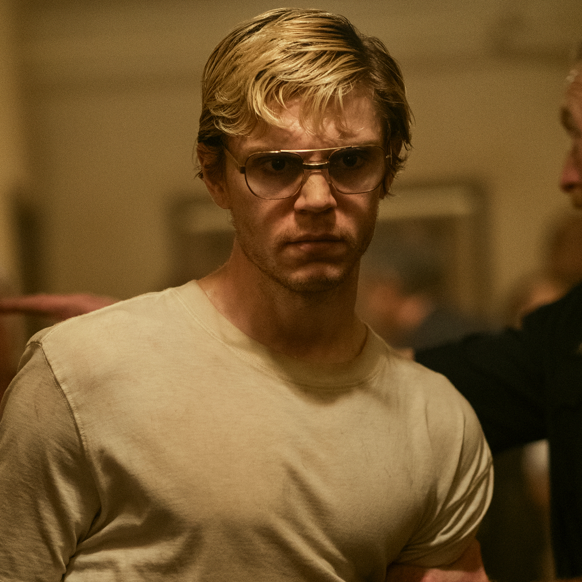 Why You Shouldn’t Expect Evan Peters to Return for DAHMER Season 2 – E! Online