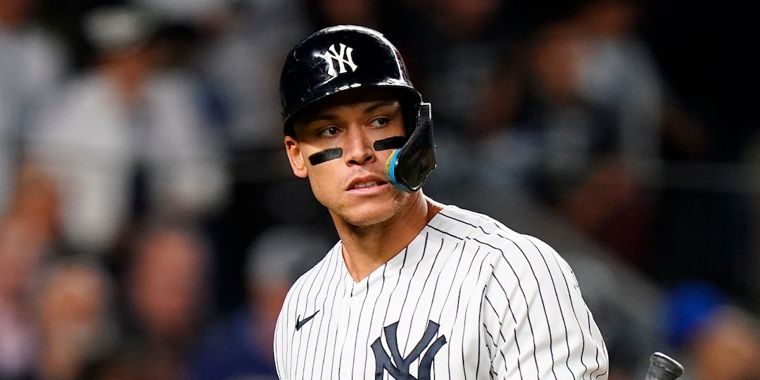 Yankees Star Aaron Judge Officially Ties With Roger Maris for Home Run Record in Single Season - E! Online.jpg