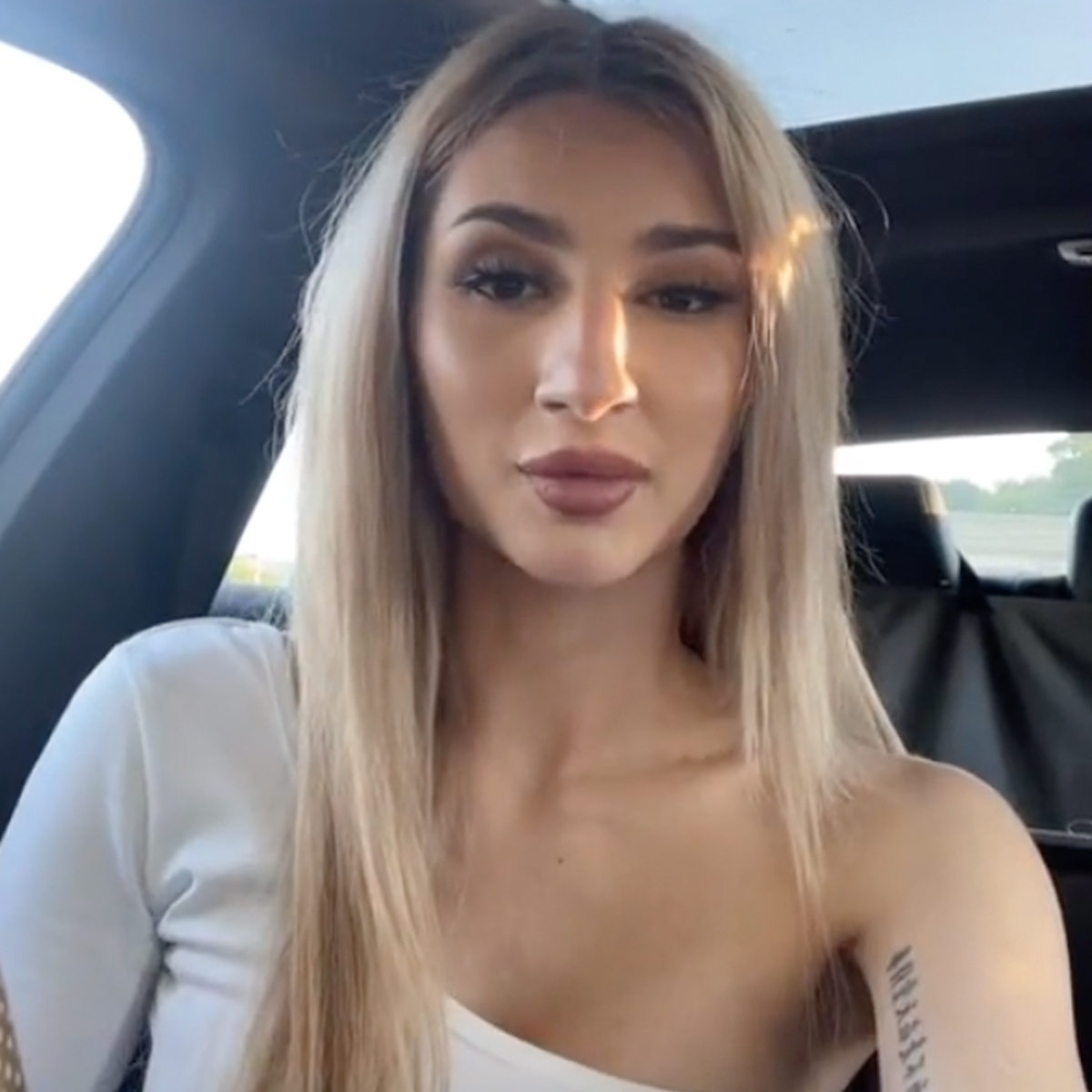TikTok Star Tanya Pardazi Dead at 21 After Skydiving Accident