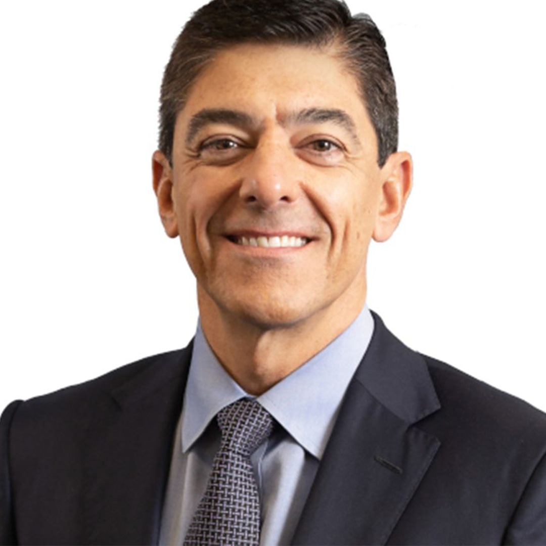Bed Bath & Beyond’s CFO Gustavo Arnal Dies by Suicide at Age 52 – E! NEWS