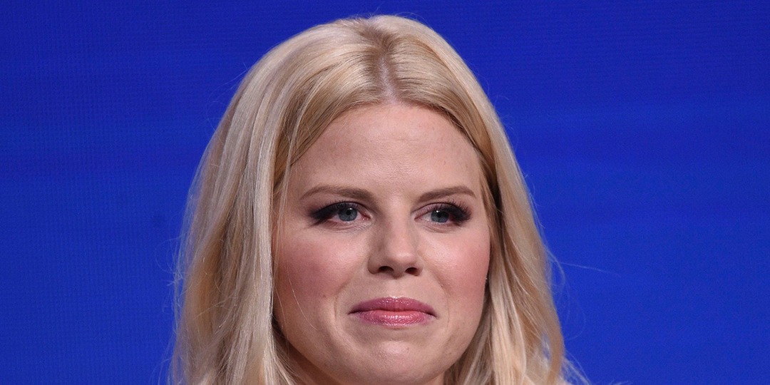 Megan Hilty's Pregnant Sister, Brother-in-Law and Their Child Die in Plane Crash - E! Online.jpg