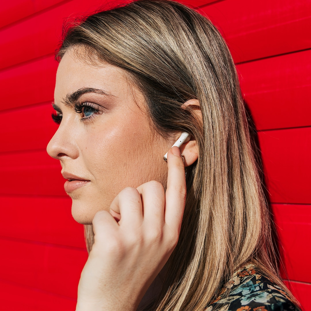 The Top-Rated Earbud Cleaning Pen You Didn’t Know You Needed Is Just .99 – E! Online The Top-Rated Earbud Cleaning Pen You Didn’t Know You Needed Is Just .99 – E! Online